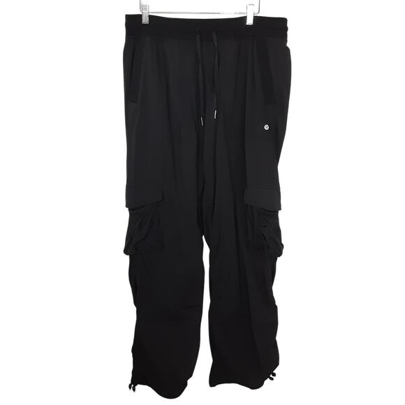 Lululemon Dance Studio Pants Relaxed Fit High Rise Cargo Pants Black Womens L - Picture 1 of 10